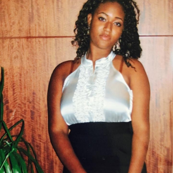 Meet your Posher, Brittney - Picture 5 of 5